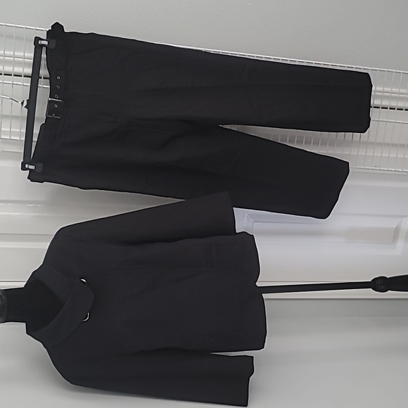 Willi Smith Pants & Jumpsuits Willi Smith Womens Capri Pants Suit